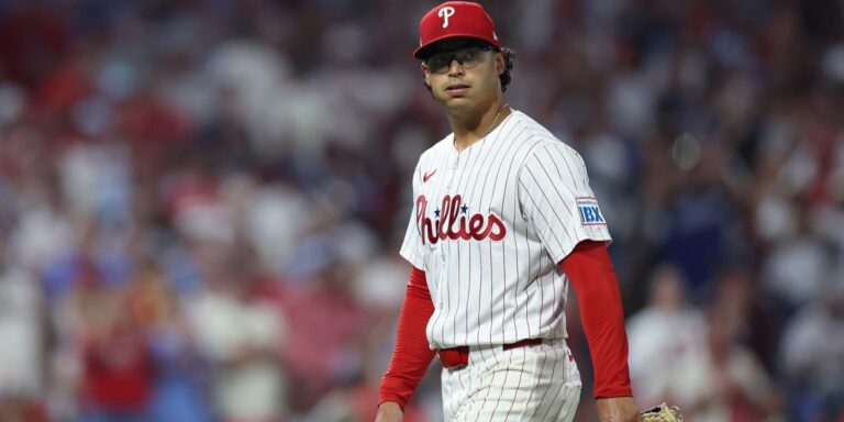 noticia-mlb-Filis-al-borde-de-la-eliminacion-tras-perder-ambos