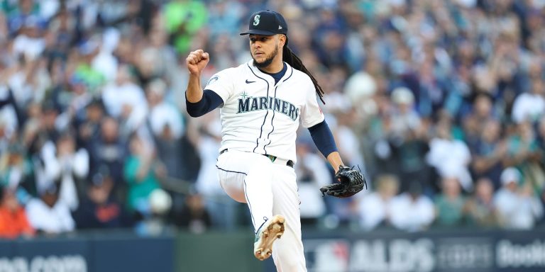 noticia-mlb-Seattle-confirmo-a-Kirby-y-Castillo-para-los-Juego