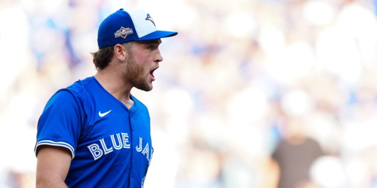noticia-mlb-Yesavage-pone-nueva-marca-de-ponches-al-tirar-5