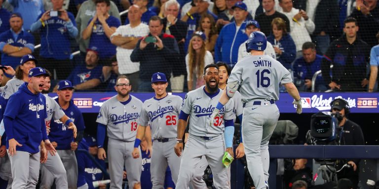 noticia-mlb-Dodgers-retienen-el-titulo-en-dramatico-Juego-7-co