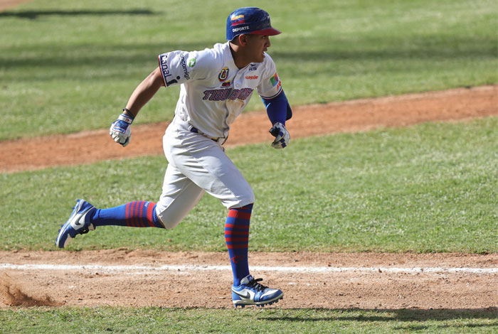 Areinamo_Jadher_10_Abrir