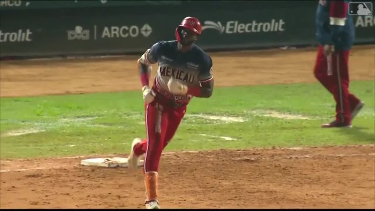 Estevan-Florial-lo-empata-con-HR-de-dos-carreras-