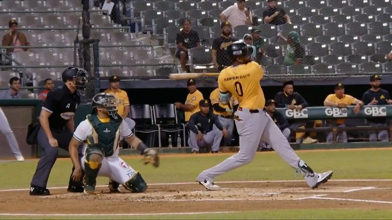 Jerar-Encarnacion-remolca-tres-con-jonron-en-el-1r