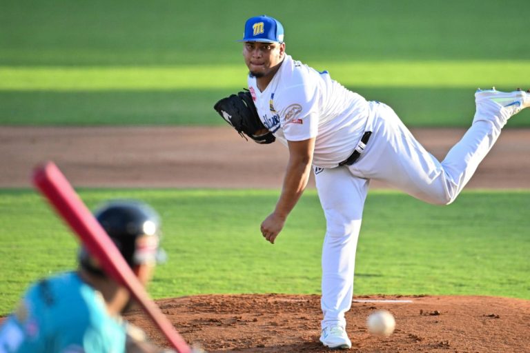Ricardo-Sanchez-Foto-Elio-Miranda-Prensa-Magallanes-26-12