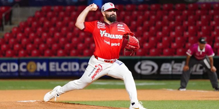 noticia-mlb-El-Escogido-anuncia-la-contratacion-de-Jose-Urquid