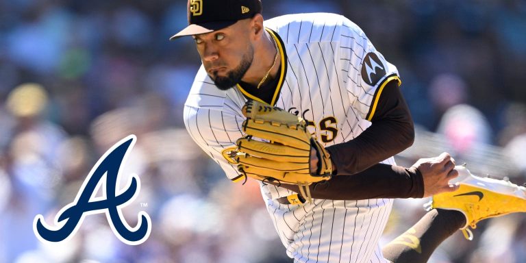 noticia-mlb-Robert-Suarez-firma-por-tres-anos-para-convertirse