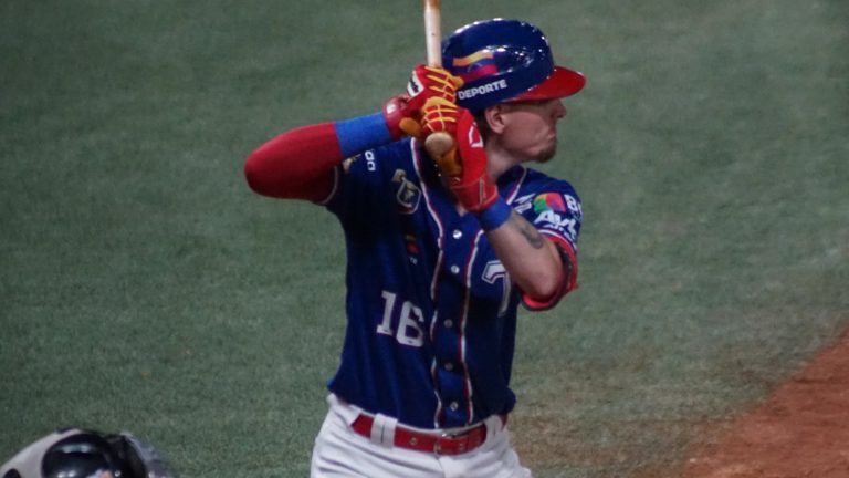 photo_2025-12-06_00-18-19