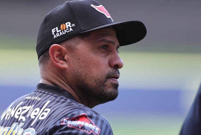 Cesar-Izturis-Foto-Alejandro-van-Schermbeek