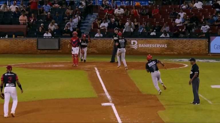 Escogido-anota-tres-carreras-en-la-8va-30122025