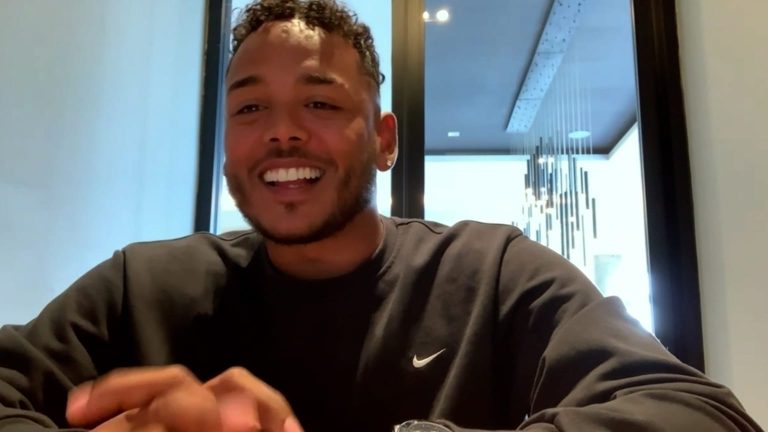 Freddy-Peralta-fue-presentado-por-los-Mets-270120