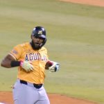 Jerar-Encarnacion-pega-hit-remolcador-en-la-2da-2