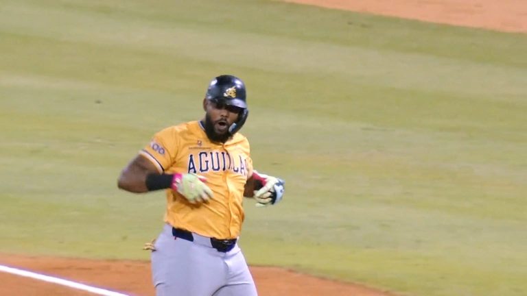 Jerar-Encarnacion-pega-hit-remolcador-en-la-2da-2