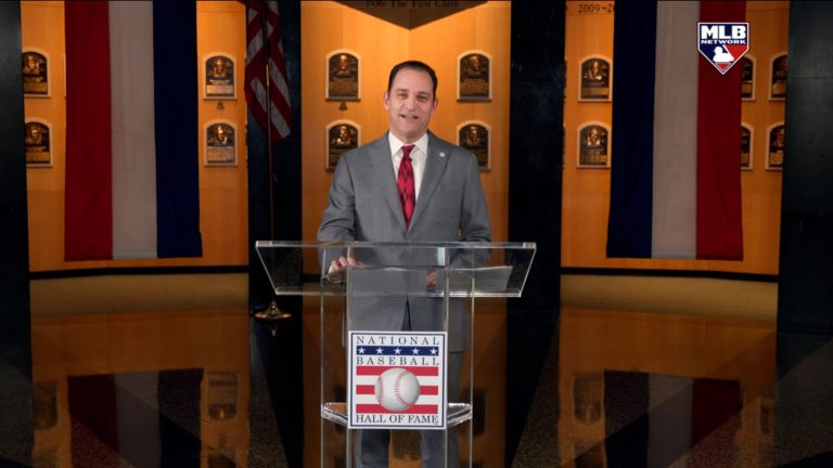 Josh-Rawitch-felicita-a-Carlos-Beltran-y-Andruw-Jo