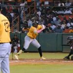 Las-Aguilas-anotan-dos-en-la-6ta-entrada-200120