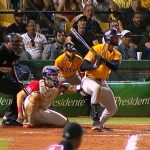 Leody-Taveras-pega-el-hit-de-la-ventaja-180120-1