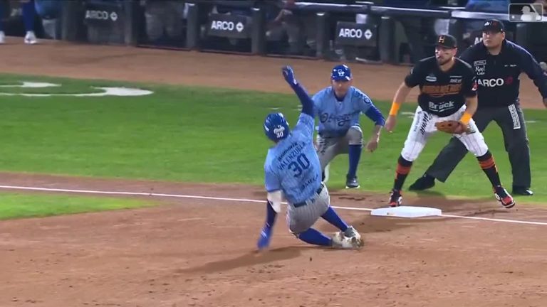 Triple-de-dos-carreras-de-Valenzuela-31122025