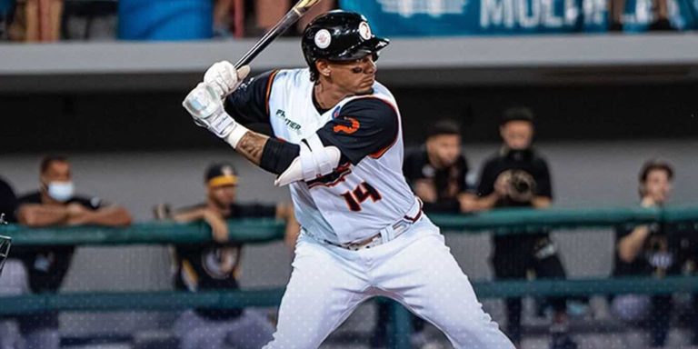 noticia-mlb-En-entradas-extra-Ponce-derrota-a-Carolina-y-se-a