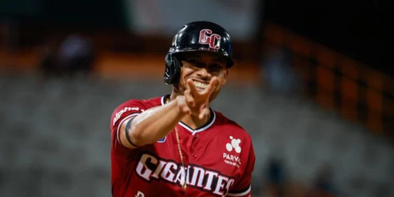 noticia-mlb-Los-Gigantes-del-Cibao-ganan-por-fin-en-la-postemp