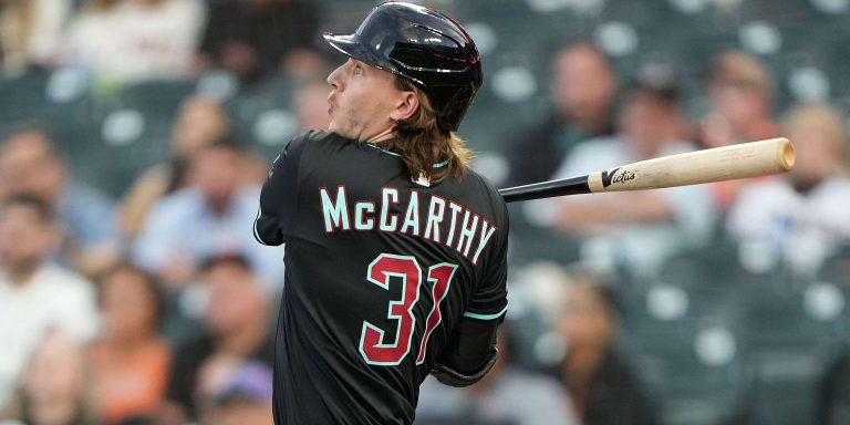 noticia-mlb-Rockies-adquieren-al-jardinero-Jake-McCarthy-el-ca