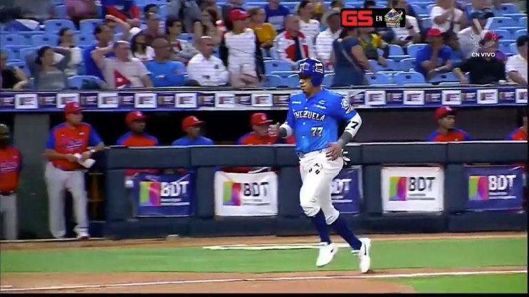 MAGALLANES-DE-VENEZUELA-SE-VA-ARRIBA-ANTE-CUBA-en-la-baja-del-1er-inning-con-remolcadas-de-HERNAN-PEREZ-y-RENATO-NUNEZ