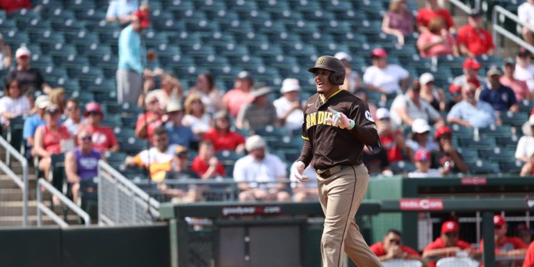 noticia-mlb-Machado-dispara-2-HR-y-sigue-a-todo-vapor-rumbo-al