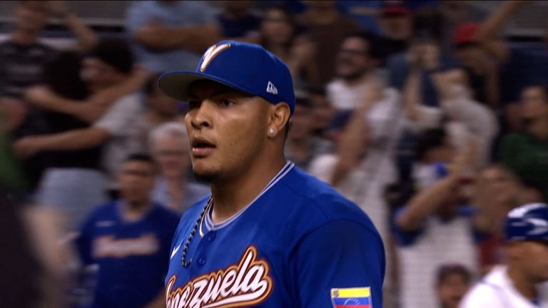 Angel-Zerpa-sale-de-apuros-con-las-bases-llenas-1