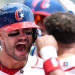 Ariel-Martinez-pega-jonron-de-tres-carreras-08032