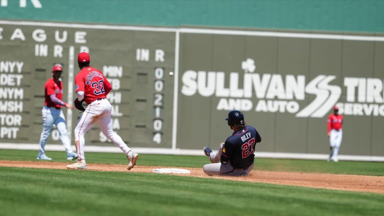 Austin-Riley-pega-un-doble-productor-21032026