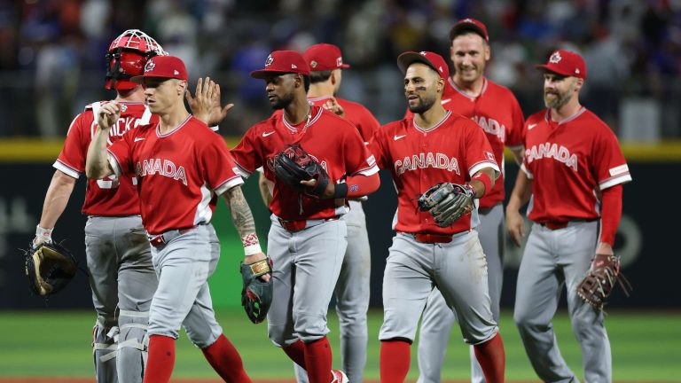 Canada-gana-y-va-a-juego-de-eliminacion-10032026