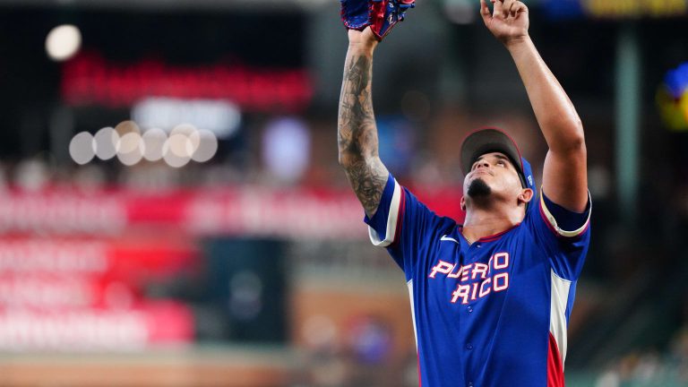 Eduardo-Rivera-poncha-a-4-ante-Italia-en-el-Clasic