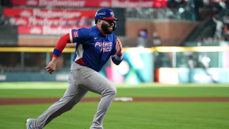 Emmanuel-Rivera-anota-por-wild-pitch-en-el-8vo-14