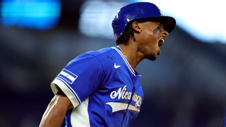 Jeter-Downs-pega-jonron-de-dos-rayas-07032026