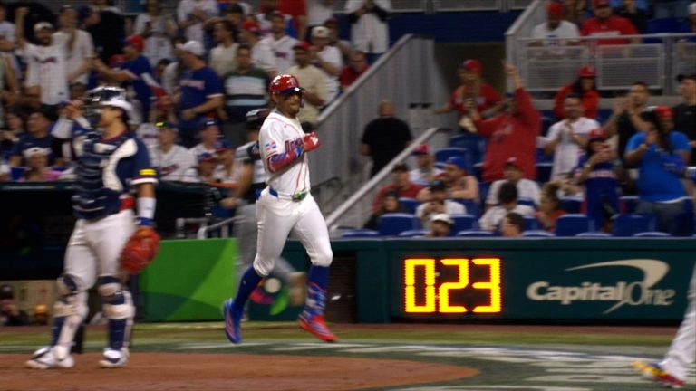 Julio-Rodriguez-pega-un-roletazo-impulsor-1303202