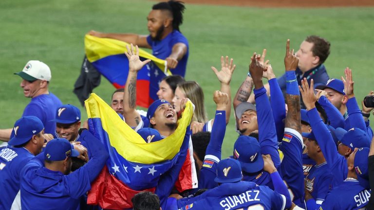 Palencia-sella-titulo-de-Venezuela-en-el-Clasico-