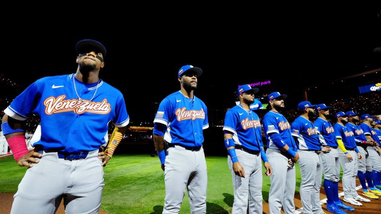Presentacion-de-Venezuela-en-la-final-del-Clasico-