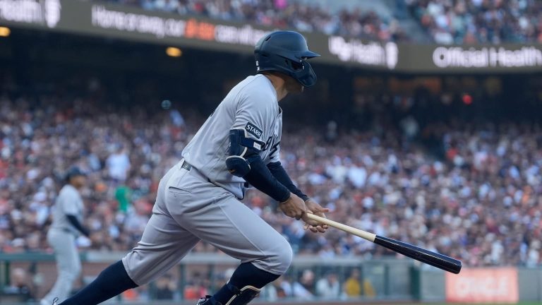 Trent-Grisham-sacude-un-triple-de-dos-carreras-25