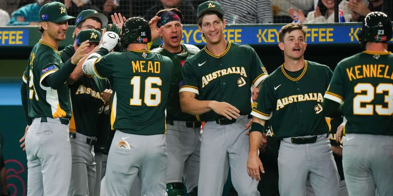 noticia-mlb-Australia-se-pone-2-0-en-el-Clasico-tras-dominar-a