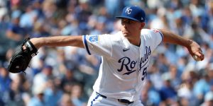 noticia-mlb-Bubic-y-2-HR-llevan-a-Reales-a-un-triunfo-en-su-in