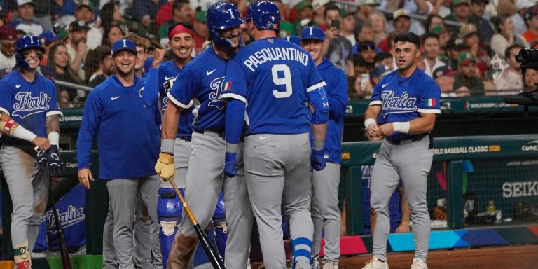 noticia-mlb-Cafeina-y-besos-Italia-avanza-invicta-a-los-cuarto