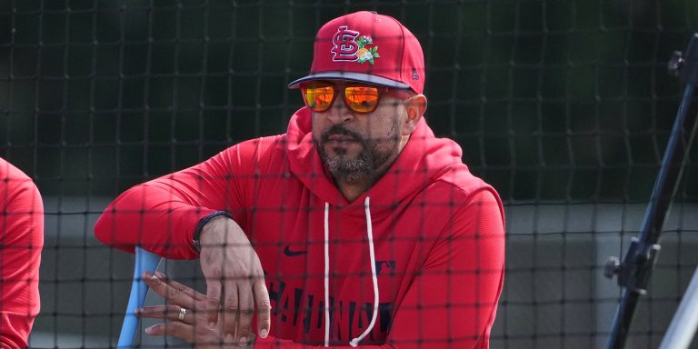 noticia-mlb-Cardenales-le-otorgan-extension-de-dos-anos-al-man