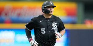 noticia-mlb-HR-en-su-3er-juego-seguido-Murakami-continua-su-as