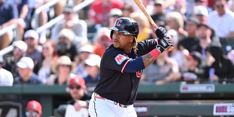 noticia-mlb-J-Ram-sale-del-juego-por-inflamacion-en-el-hombro-