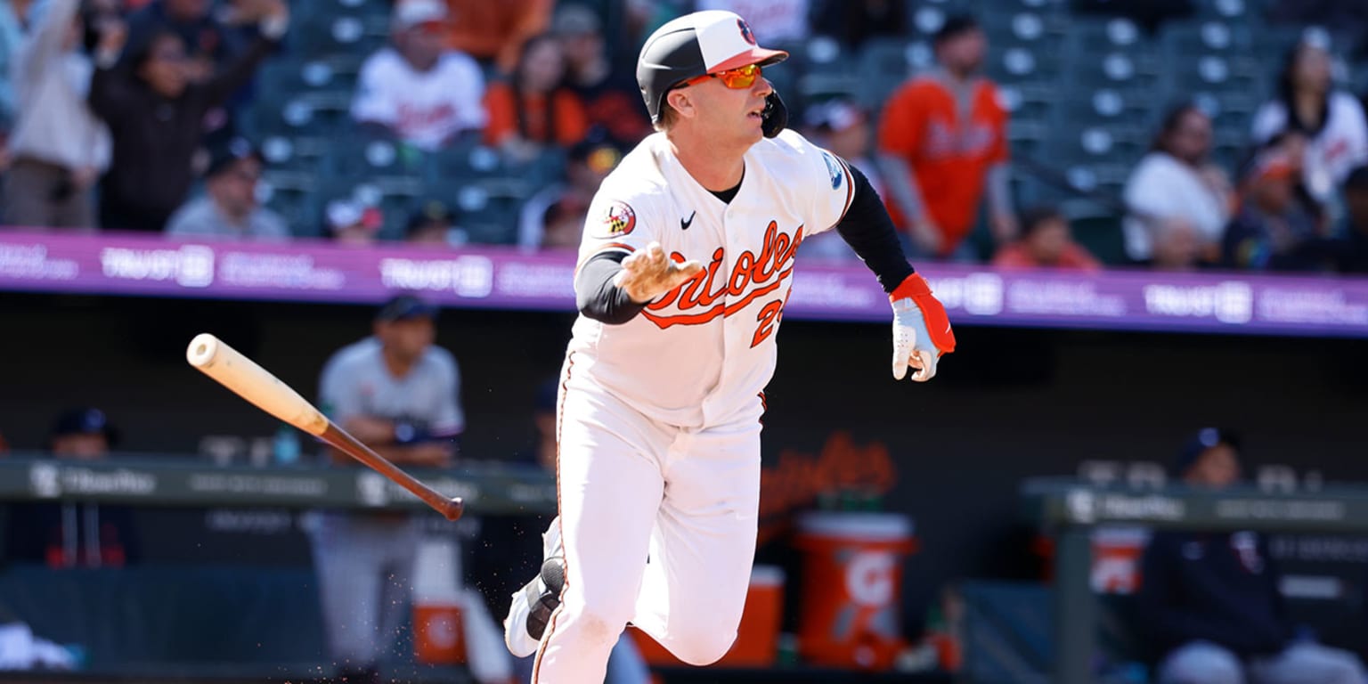 noticia-mlb-La-primera-impulsada-del-Oso-Polar-guia-a-los-Or