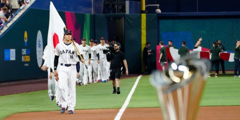 noticia-mlb-Ohtani-rompe-record-con-venta-de-su-jersey-en-US1