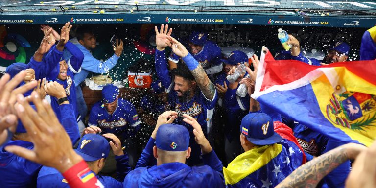 noticia-mlb-Venezuela-remonta-ante-Italia-y-avanza-a-su-primer