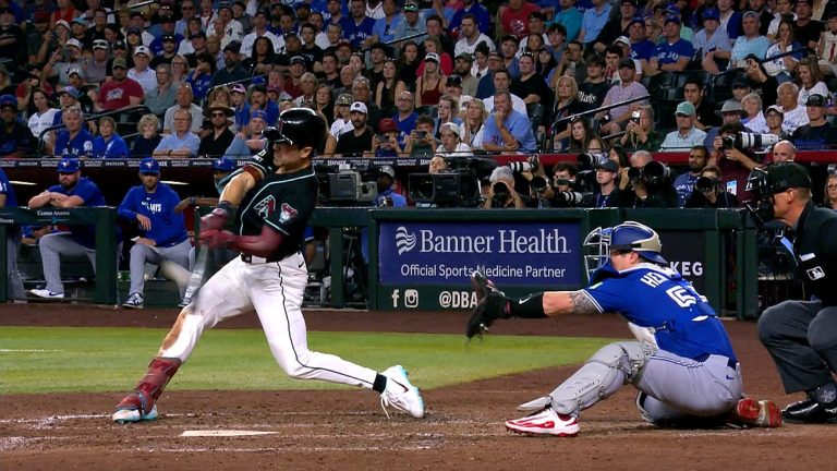 Corbin-Carroll-conecta-un-grand-slam-18042026