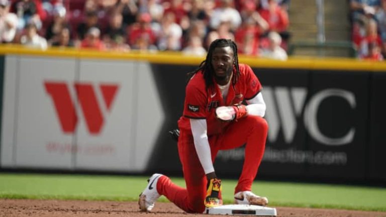 Elly-De-La-Cruz-se-roba-la-2da-base-11042026