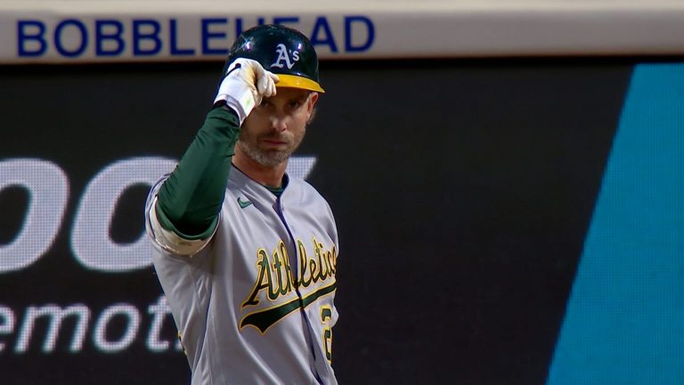 Jeff-McNeil-recibe-ovacion-regresando-a-Citi-Field