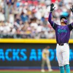 Jose-Fernandez-pega-doble-de-dos-carreras-2504202