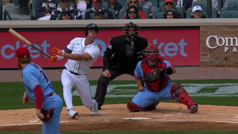 Kerry-Carpenter-impulsa-dos-con-jonron-en-el-1ro-